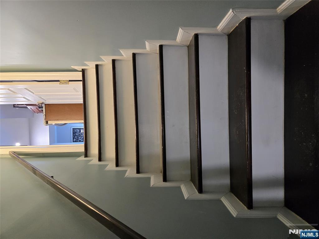 282 Harding Avenue, Unit 1 Teaneck, NJ 07666 - Photo 10 of 21 a view of entryway