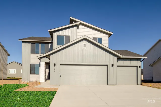 $429,990 | 784 Strike Eagle Street, Mountain Home, ID 83647