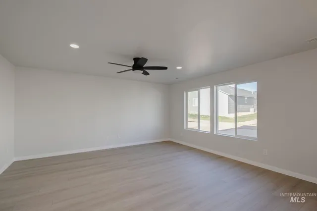 $429,990 | 784 Strike Eagle Street, Mountain Home, ID 83647