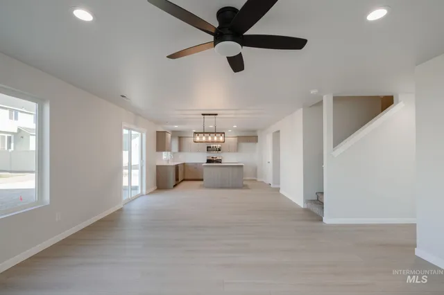 $429,990 | 784 Strike Eagle Street, Mountain Home, ID 83647