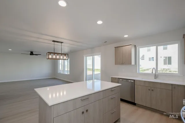 $429,990 | 784 Strike Eagle Street, Mountain Home, ID 83647