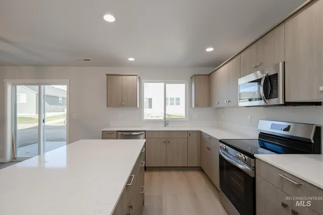 $429,990 | 784 Strike Eagle Street, Mountain Home, ID 83647