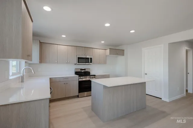 $429,990 | 784 Strike Eagle Street, Mountain Home, ID 83647