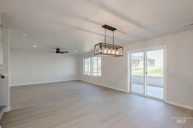 $429,990 | 784 Strike Eagle Street, Mountain Home, ID 83647