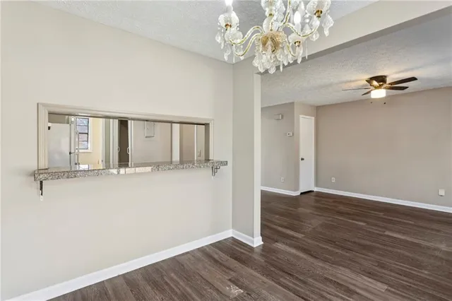 $2,000 | 752 Barnes Mill Trace Northeast, Marietta, GA 30062