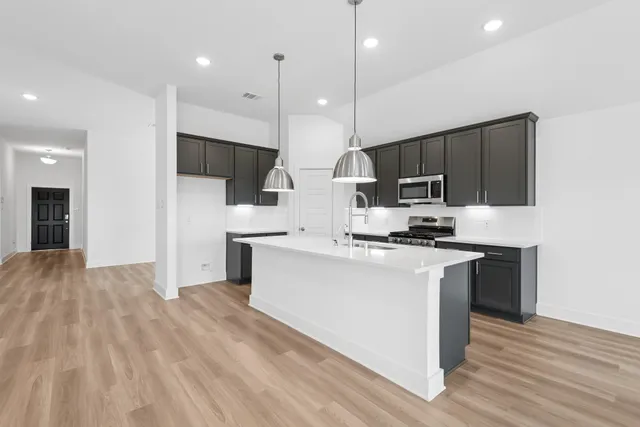 $346,990 | 3621 Moraine Lk Drive, Santa Fe, TX 77510