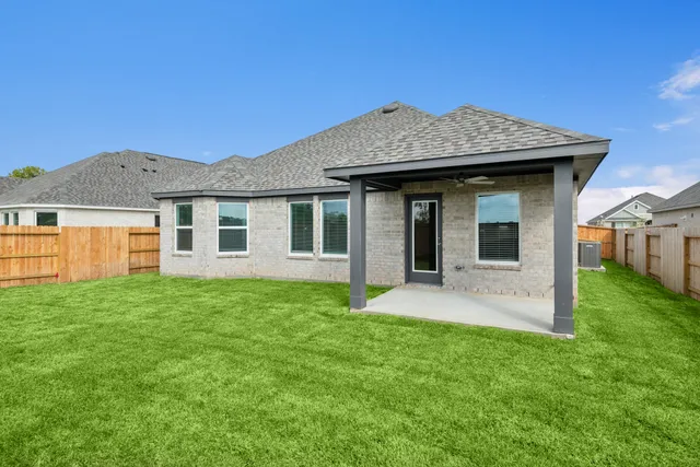 $346,990 | 3621 Moraine Lk Drive, Santa Fe, TX 77510