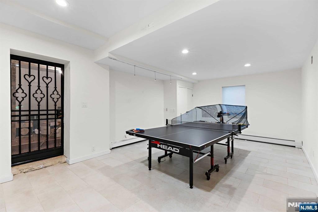 1 Hemlock Drive Cresskill, NJ 07626 - Photo 14 of 31