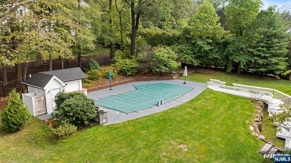 1 Hemlock Drive Cresskill, NJ 07626 - Photo 27 of 31