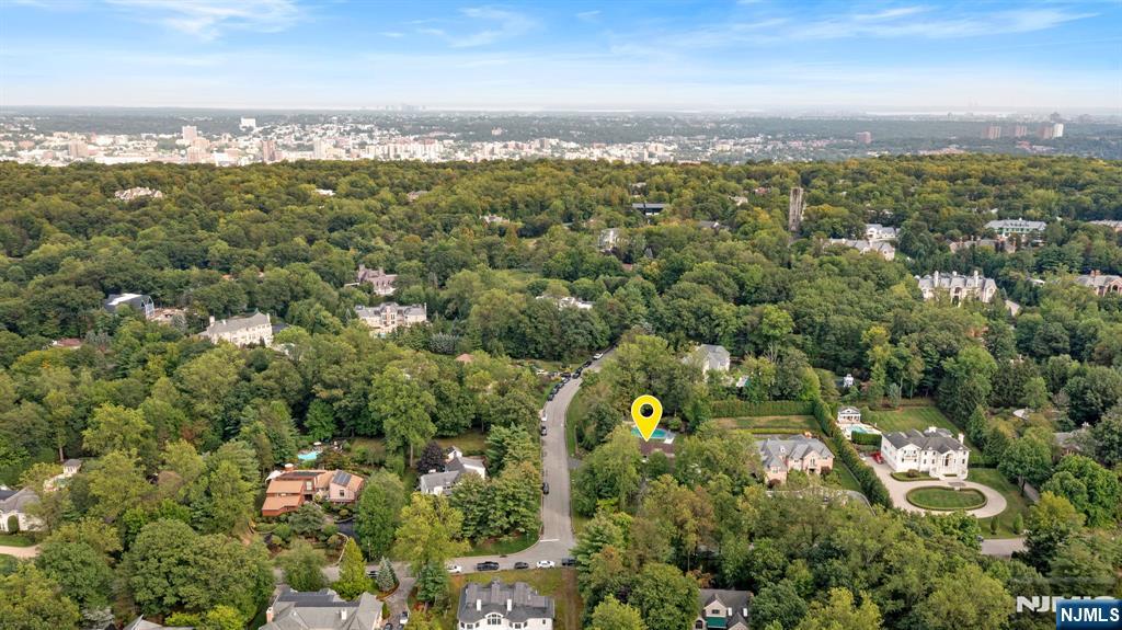 1 Hemlock Drive Cresskill, NJ 07626 - Photo 29 of 31