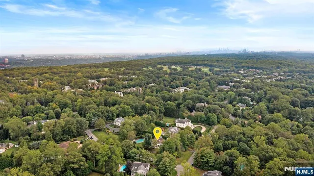 $3,799,000 | 1 Hemlock Drive, Cresskill, NJ 07626