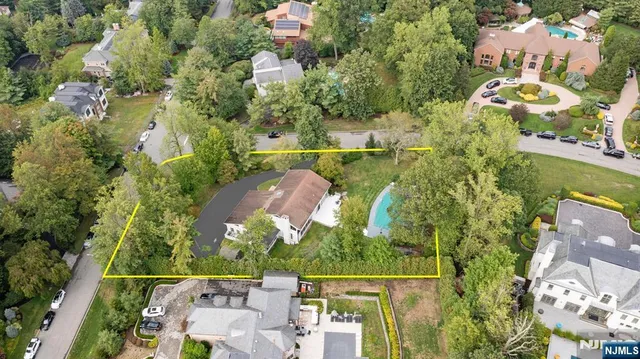 $3,799,000 | 1 Hemlock Drive, Cresskill, NJ 07626