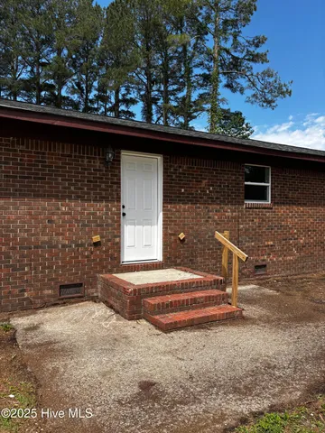 $1,300 | 201 Morning Road, Windsor, NC 27983