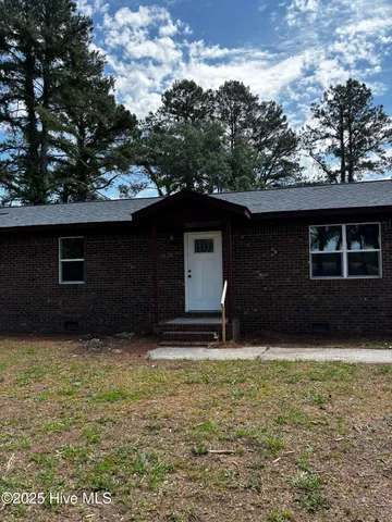 $1,300 | 201 Morning Road, Windsor, NC 27983