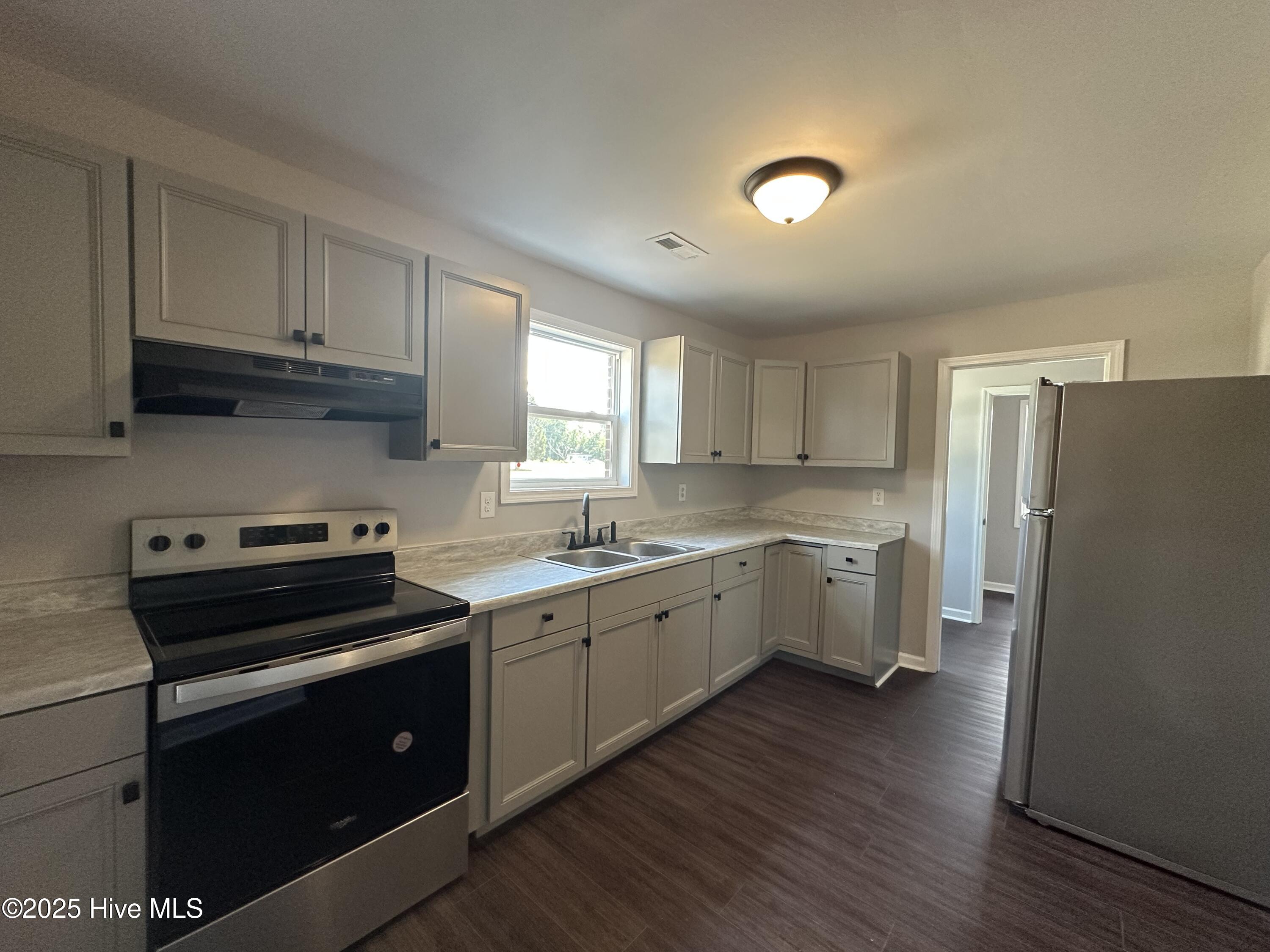 201 Morning Road Windsor, NC 27983 - Photo 7 of 22 Kitchen2