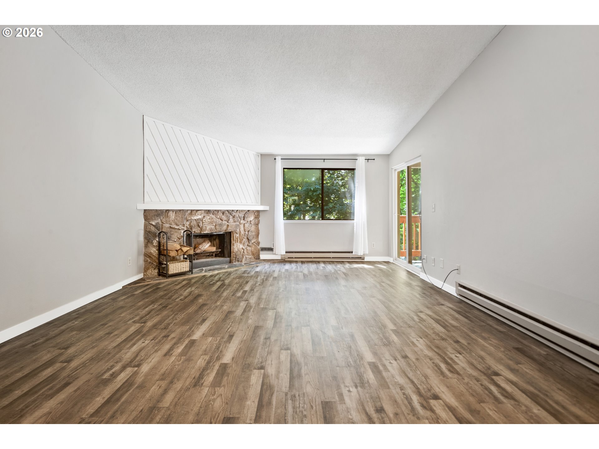 14822 Southwest 109th Avenue Portland, OR 97224 - Photo 5 of 30 Great Room