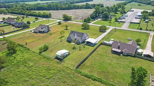 $465,000 | 336 Old Highway 6, Howe, TX 75459