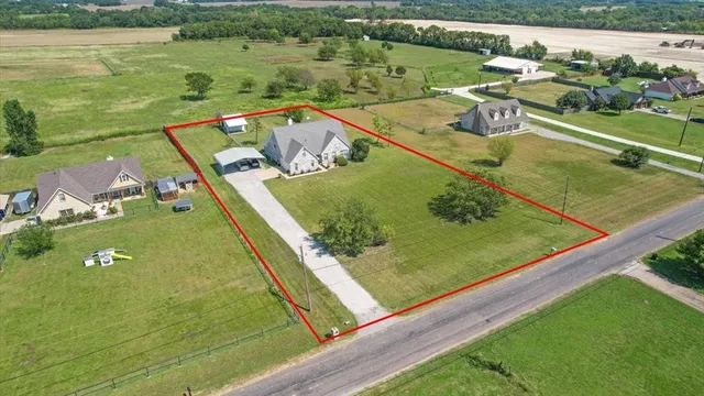 $465,000 | 336 Old Highway 6, Howe, TX 75459