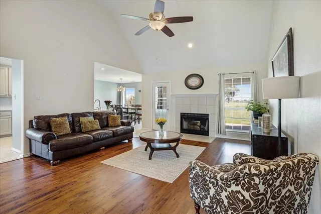 $465,000 | 336 Old Highway 6, Howe, TX 75459