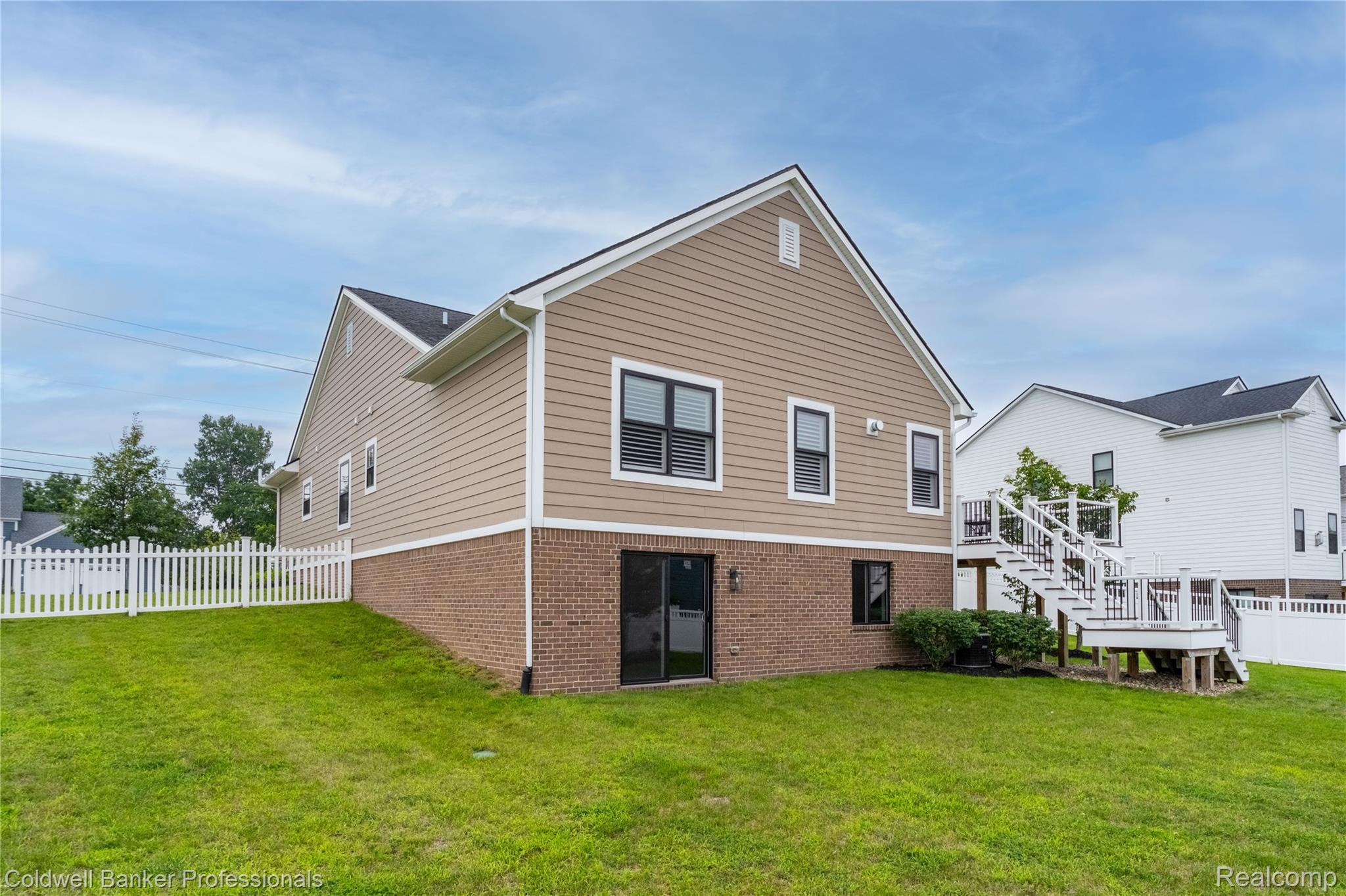 877 Ridge Road South Canton, MI 48188 - Photo 35 of 36 877 Ridge S0030.jpg