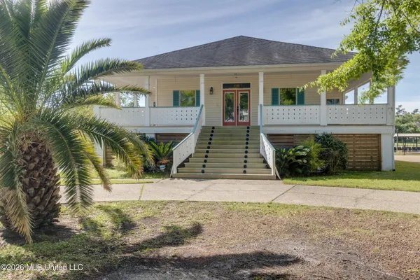 $499,000 | 730 Live Oak Drive, Biloxi, MS 39532