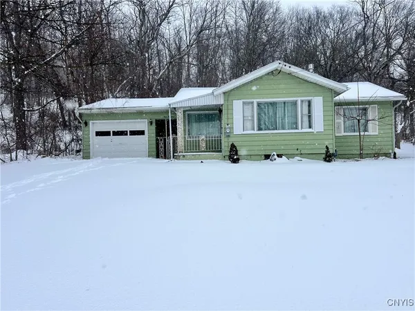 $127,000 | 400 North Monticello Drive, Syracuse, NY 13205