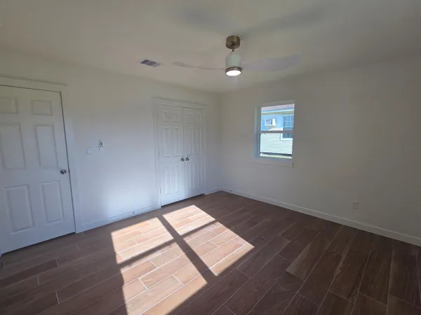 $2,150 | 803 Coleman Street, Dayton, TX 77535