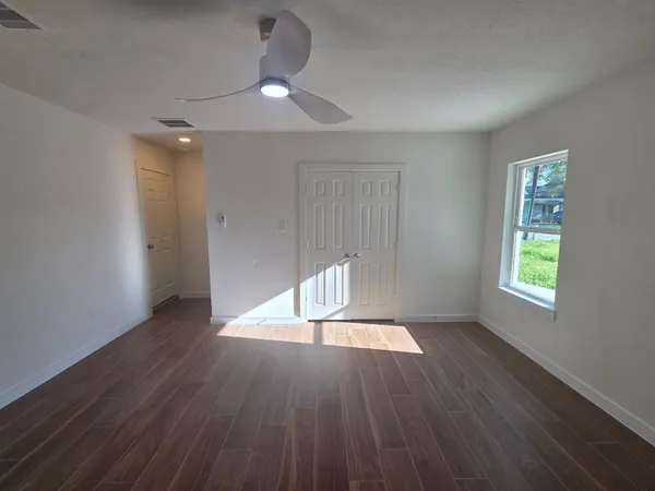 $2,150 | 803 Coleman Street, Dayton, TX 77535