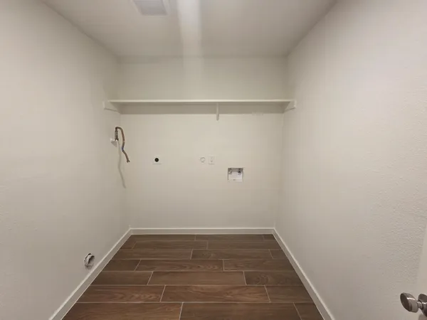 $2,150 | 803 Coleman Street, Dayton, TX 77535