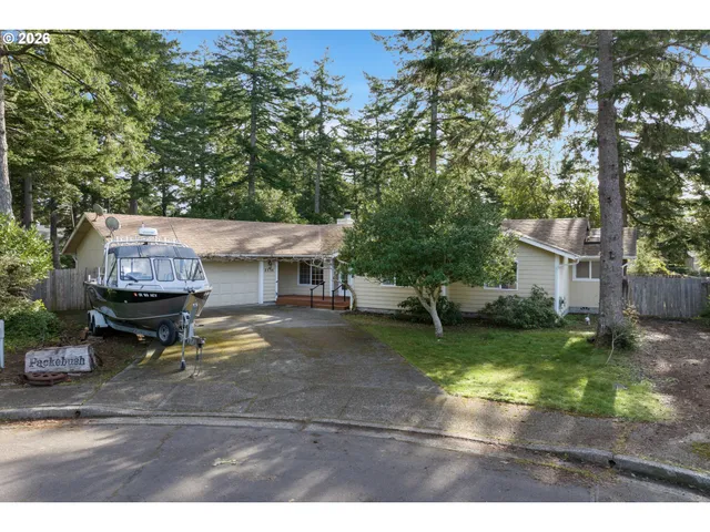 $450,000 | 2356 North 22nd Court, Florence, OR 97439