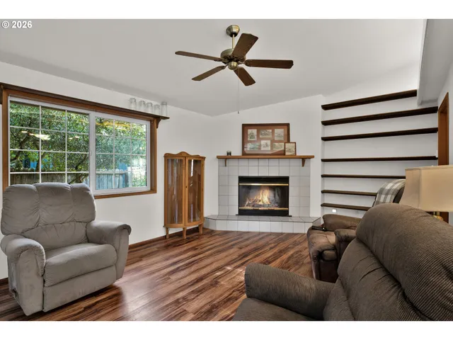 $450,000 | 2356 North 22nd Court, Florence, OR 97439