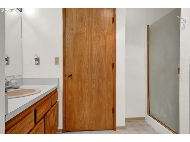 $450,000 | 2356 North 22nd Court, Florence, OR 97439