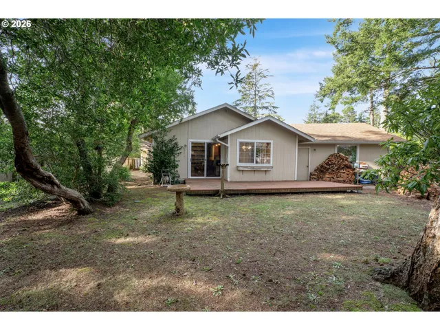 $450,000 | 2356 North 22nd Court, Florence, OR 97439