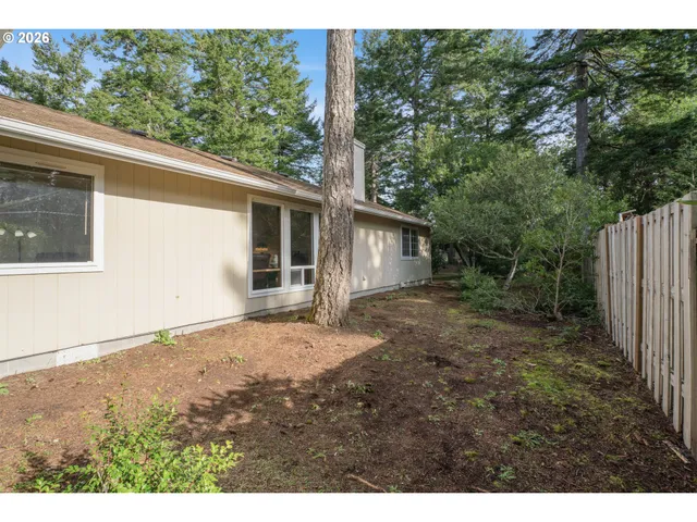 $450,000 | 2356 North 22nd Court, Florence, OR 97439