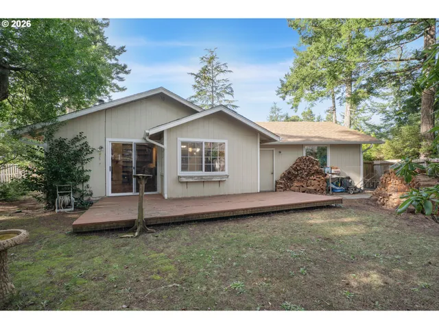 $450,000 | 2356 North 22nd Court, Florence, OR 97439