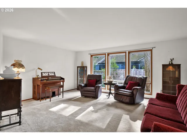 $450,000 | 2356 North 22nd Court, Florence, OR 97439