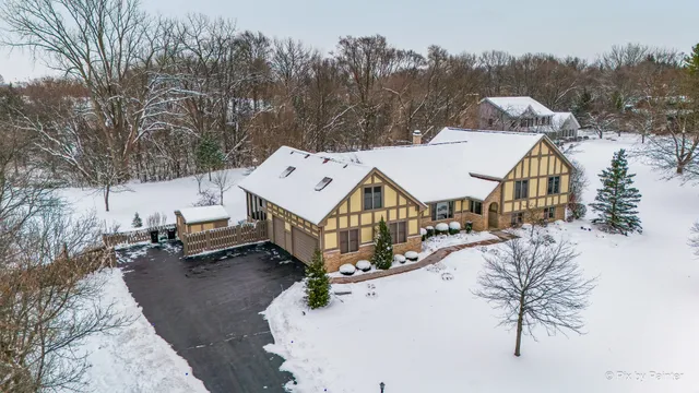 $825,000 | 26651 Pheasant Trail, Wauconda, IL 60084