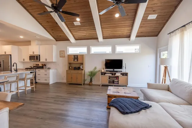 $2,800 | 1358 Nena Hills Drive, Tallahassee, FL 32312