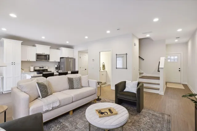 $325,000 | 630 Franklin Street, Roberts, WI 54023