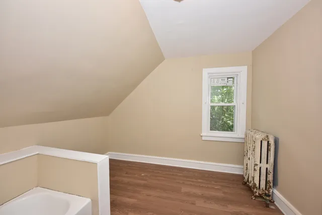 $139,900 | 4025 West Fairmount Avenue, Milwaukee, WI 53209