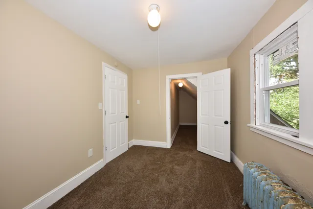 $139,900 | 4025 West Fairmount Avenue, Milwaukee, WI 53209