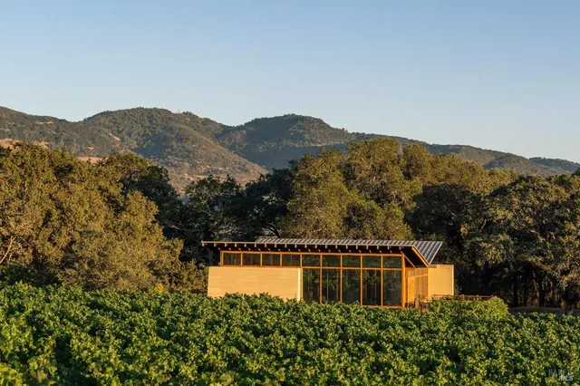 $27,000,000 | 2181 3rd Avenue, Napa, CA 94558