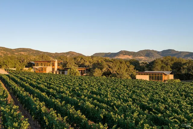 $27,000,000 | 2181 3rd Avenue, Napa, CA 94558