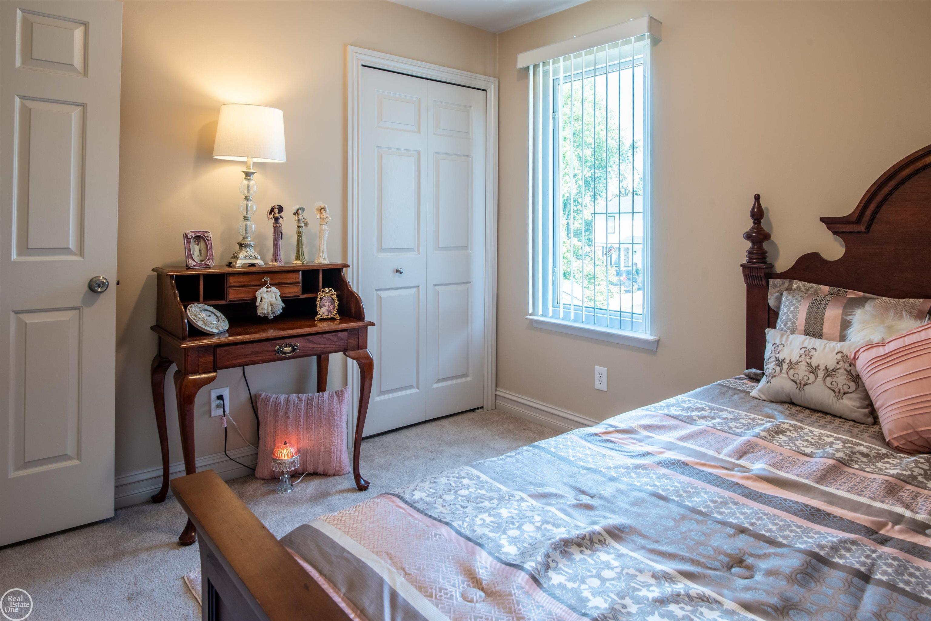822 Hadley Road Rochester Hills, MI 48307 - Photo 15 of 27