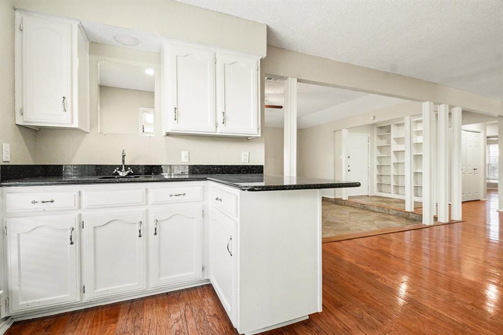 2109 Oakmeadow Street Bedford, TX 76021 - Photo 14 of 31