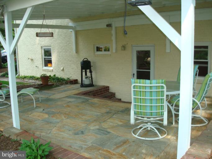 8120 Fort Hunt Road Alexandria, VA 22308 - Photo 18 of 29 Patio