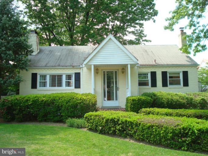 8120 Fort Hunt Road Alexandria, VA 22308 - Photo 20 of 29 Exterior (Front)
