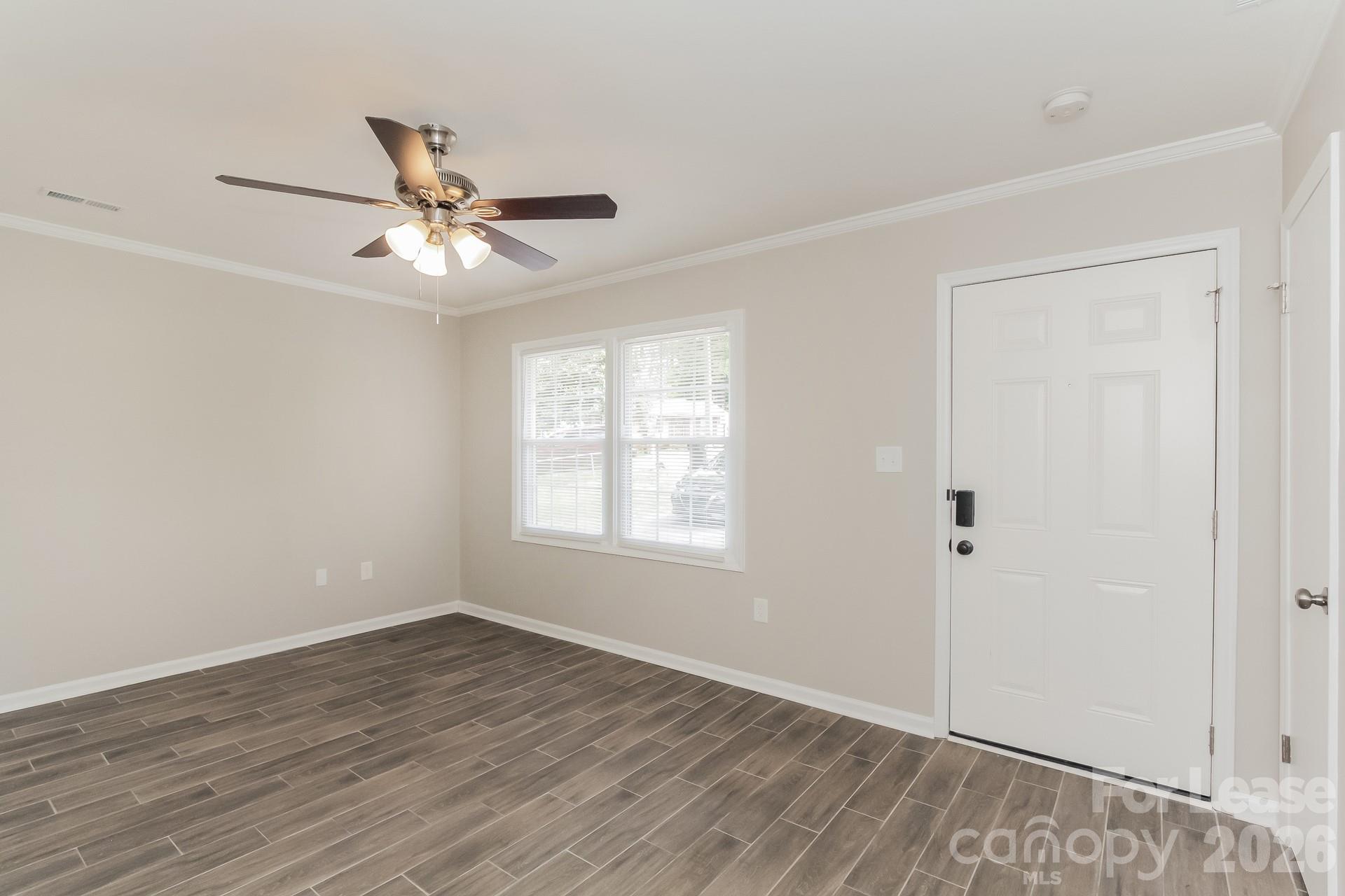 730 Rudd Court Charlotte, NC 28216 - Photo 4 of 16