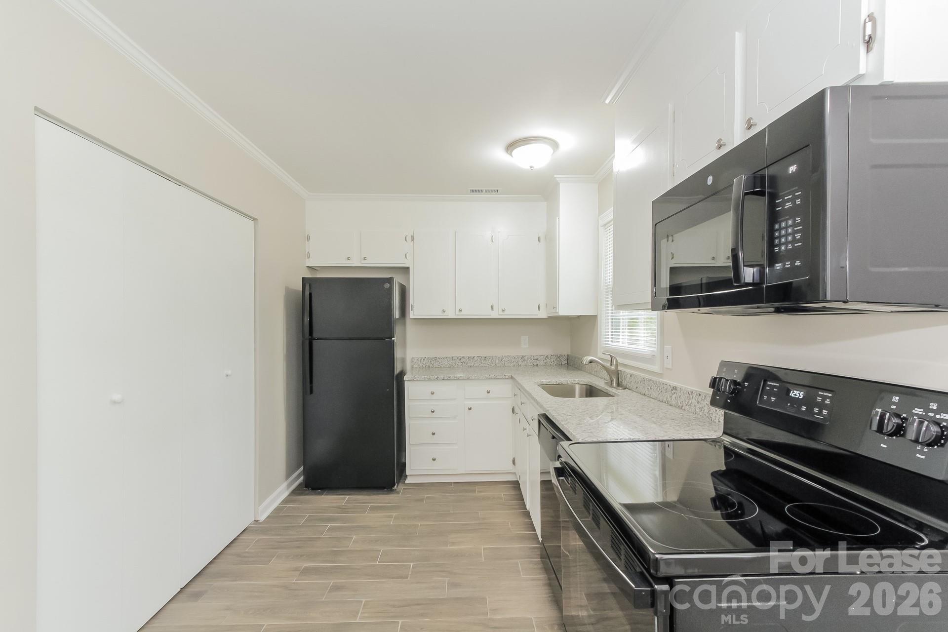 730 Rudd Court Charlotte, NC 28216 - Photo 7 of 16