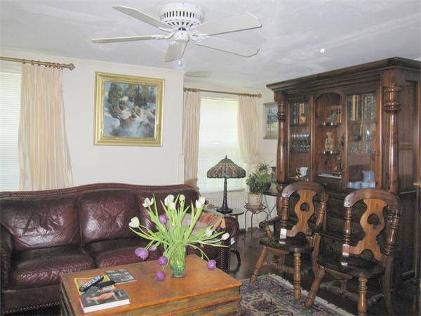 2-4 Evergreen Avenue Newton, MA 02466 - Photo 5 of 23 a living room with furniture